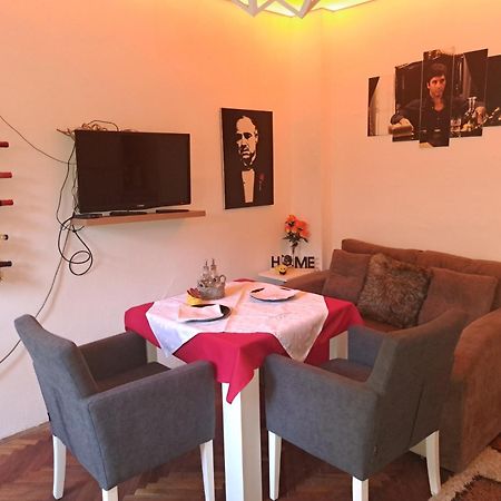 Apartman En Dusanovac Exteriör bild