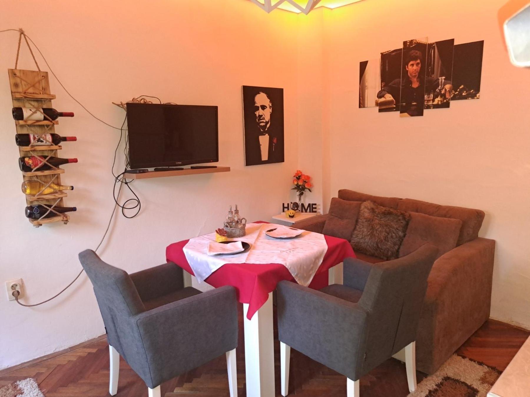 Apartman En Dusanovac Exteriör bild